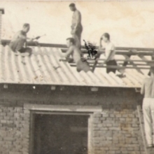Série fotografií ze stavby kabin v roce 1961